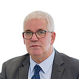 Ниссан Авирам